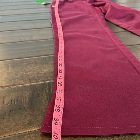 ❤️3/$30 Fusion Scrub Pants - Picture 10 of 12